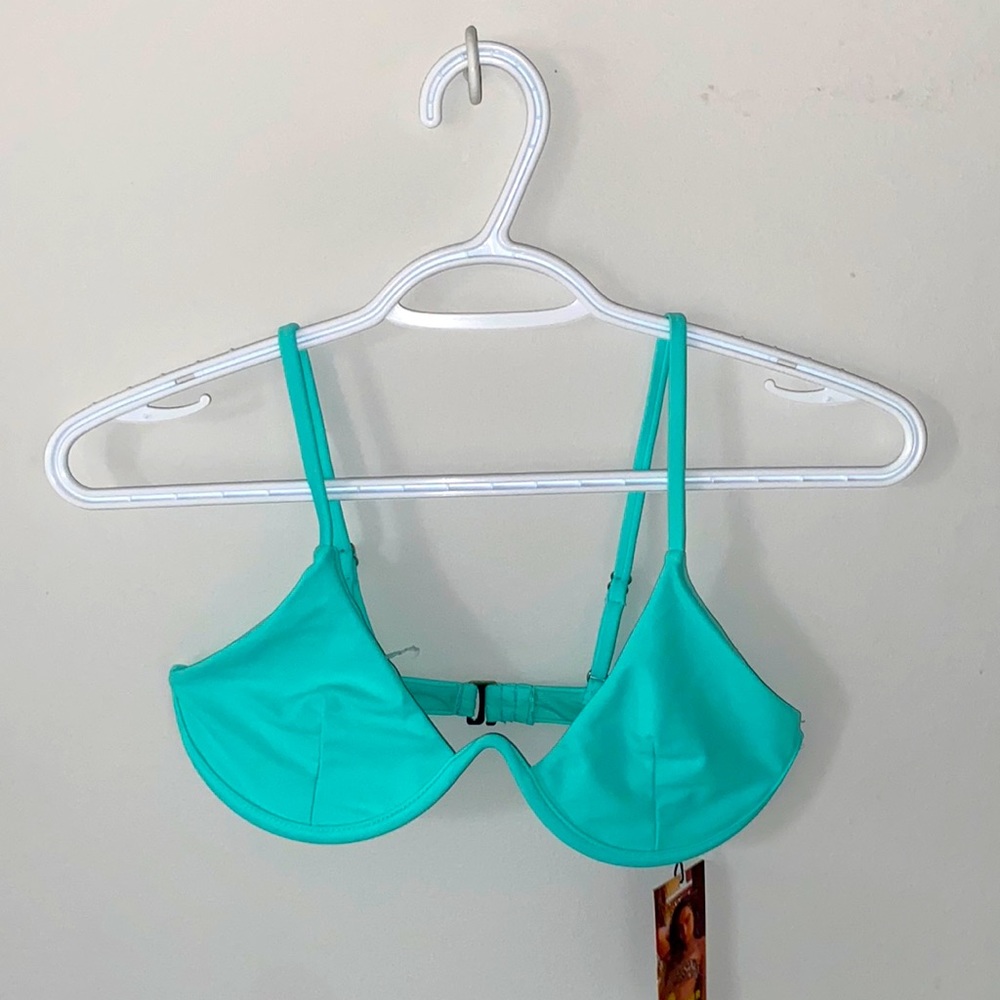 NWT sommer ray bikini top